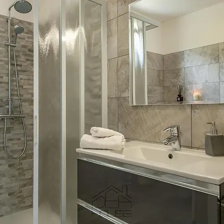 Dea House Apartment Nesso